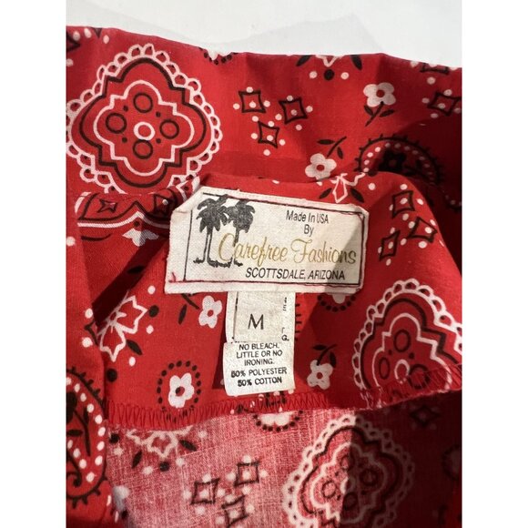 Carefree Fashions Vintage Bandana Print Top in Red - Picture 3 of 3